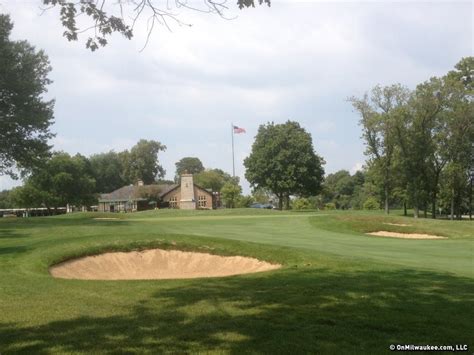 Milwaukee county golf - Published April 3, 2023 at 10:33 AM CDT. Milwaukee Golf. While tens of thousands baseball fans flock to American Family Field to welcome the Milwaukee Brewers home this week, another seasonal opening is happening at county parks across the area. Select public golf courses are now open for the spring season, including Grant, Lincoln, Currie …